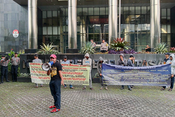 Sentral Koalisi Anti Korupsi Desak KPK Periksa Wali Kota Tauhid