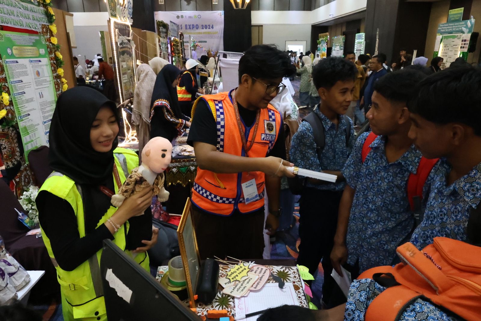 Pelajar dan Masyarakat Padati MYRES Expo 2024 di Ternate