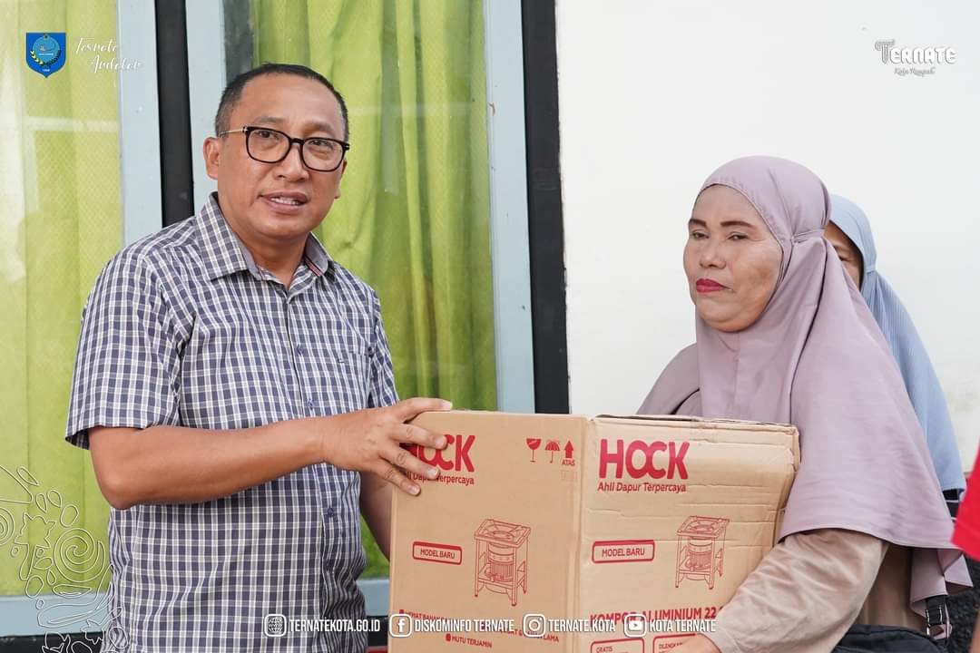 Bagi-bagi Bansos ala Wali Kota Tauhid Dinilai Politisasi 2 Bagi-bagi Bansos ala Wali Kota Tauhid Dinilai Politisasi