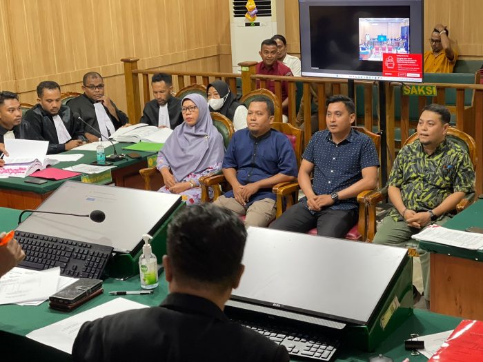 Direktur RSUD Ternate Diduga Ancam Tak Bayar TPP P3K jika Tak Coblos Tauhid-Nasri 2 Direktur RSUD Ternate Diduga Ancam Tak Bayar TPP P3K jika Tak Coblos Tauhid-Nasri