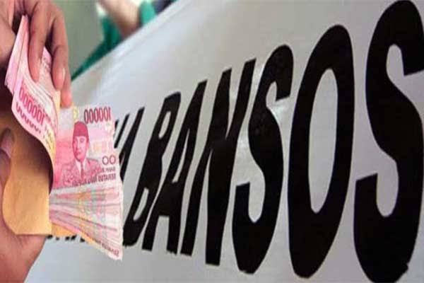 Bagi-bagi Bansos ala Wali Kota Tauhid Dinilai Politisasi