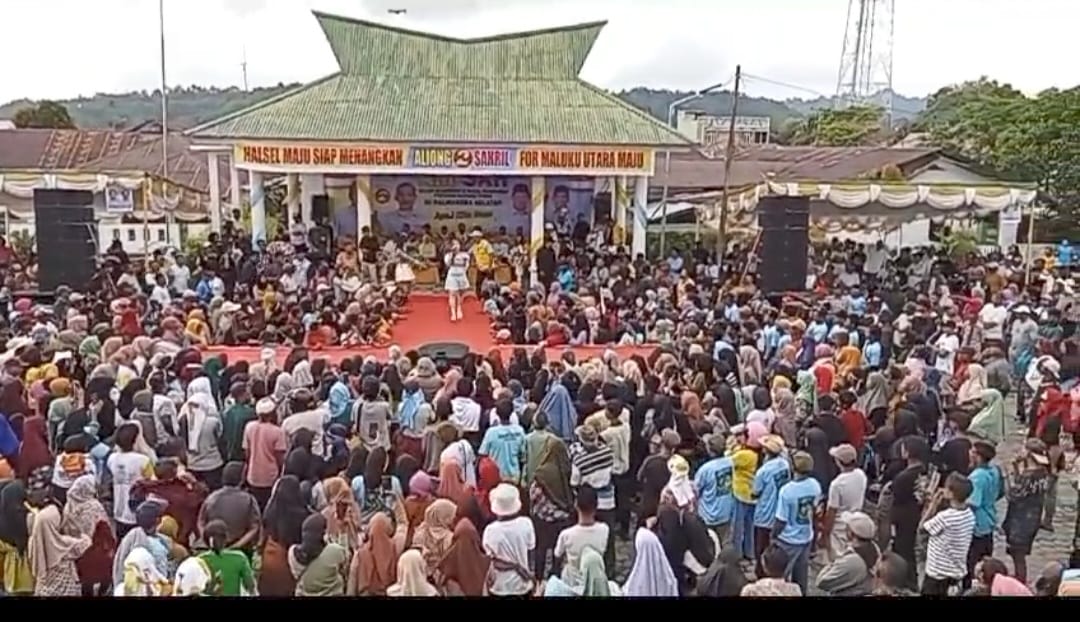 Yel-yel 02-Torang Gas Menggema di Kampanye Akbar Aliong-Sahril