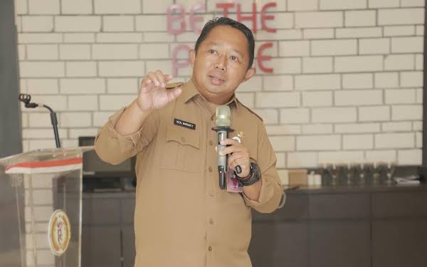 Mitra Publik Soroti ‘Buang-buang Doi’ ala Sekda Ternate