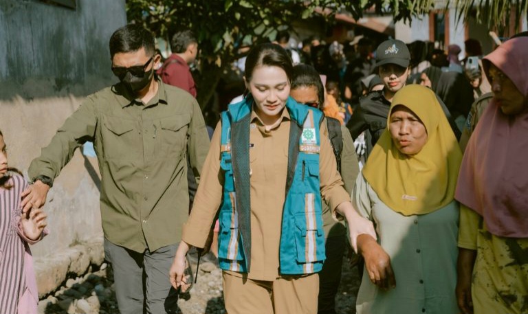 Gubernur Sherly Relokasi 50 Rumah Warga Sidangoli Dehe