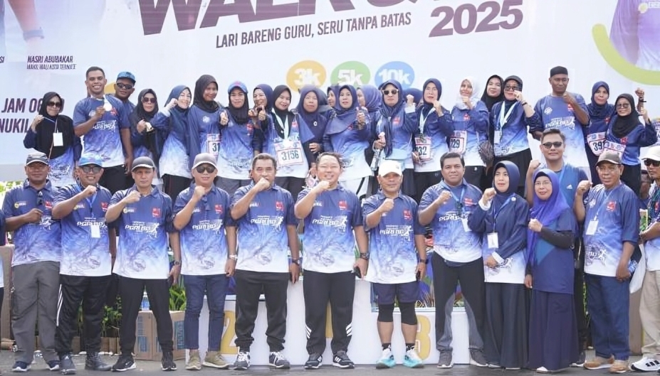 PGRI Kota Ternate Gelar Fun Walk and Run Peringati HUT ke-80 1 PGRI Kota Ternate Gelar Fun Walk and Run Peringati HUT ke-80