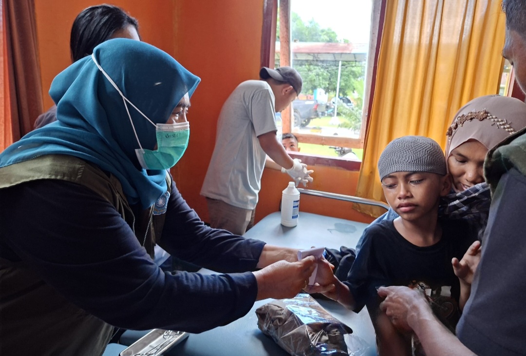 PWI-PKK Haltim dan Teman Berbagi Gelar Sunatan Massal