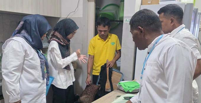 DLH Ternate Dampingi 41 Pelaku Usaha Kelola Sampah Organik dan LB3