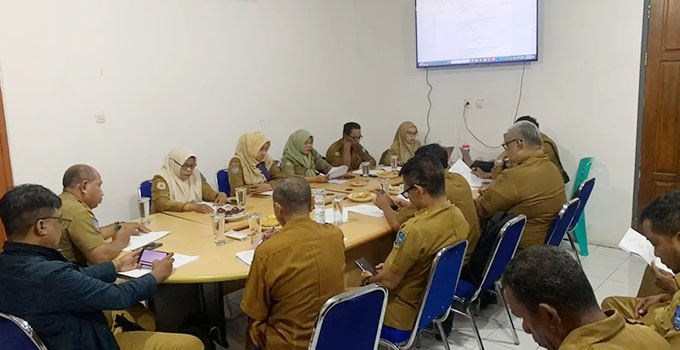 DLH Ternate Bahas Finalisasi Perwali Pengelolaan Sampah Partisipatif
