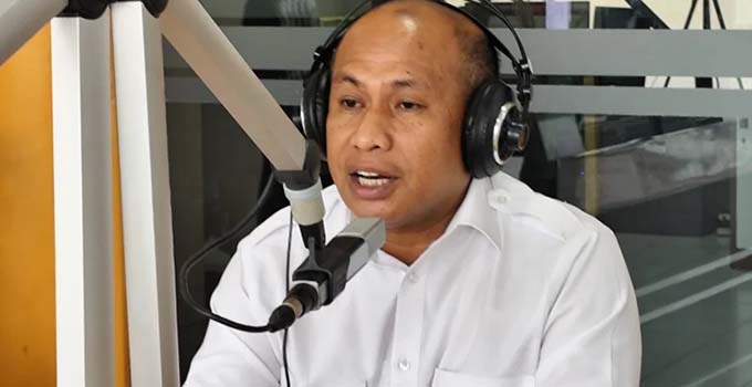 DLH Ternate Gandeng TNI Gelar Kerja Bakti di Pusat Kota 2 DLH Ternate Siapkan Sanksi untuk Pembuang Sampah Sembarangan