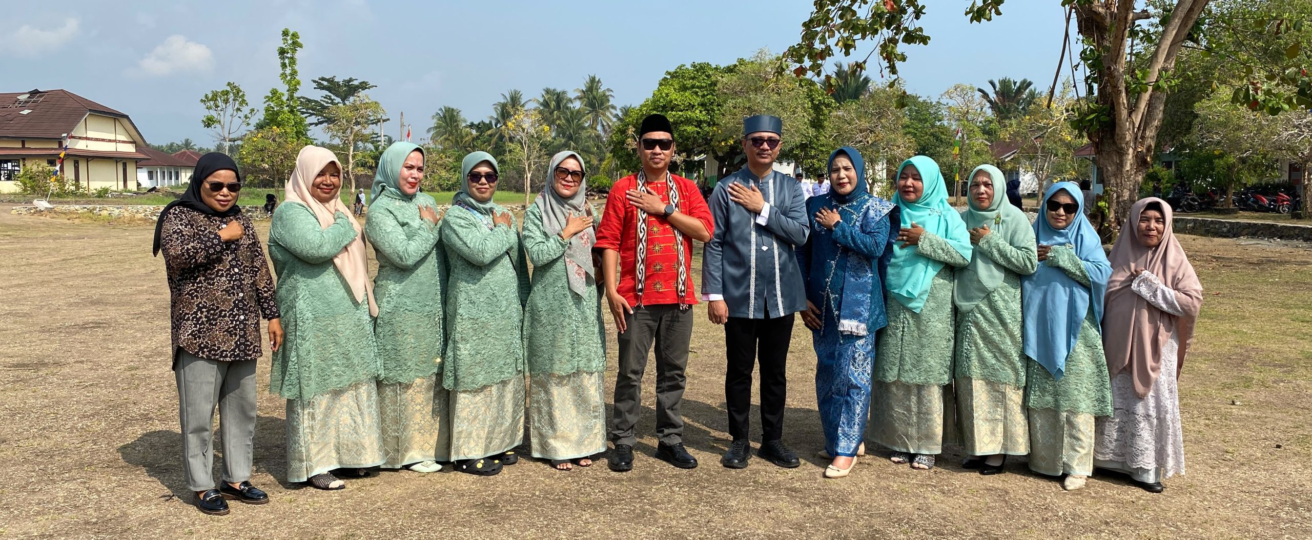 Sekdis Dikbud Bawa Pesan Gubernur Sherly saat Pantau TKA